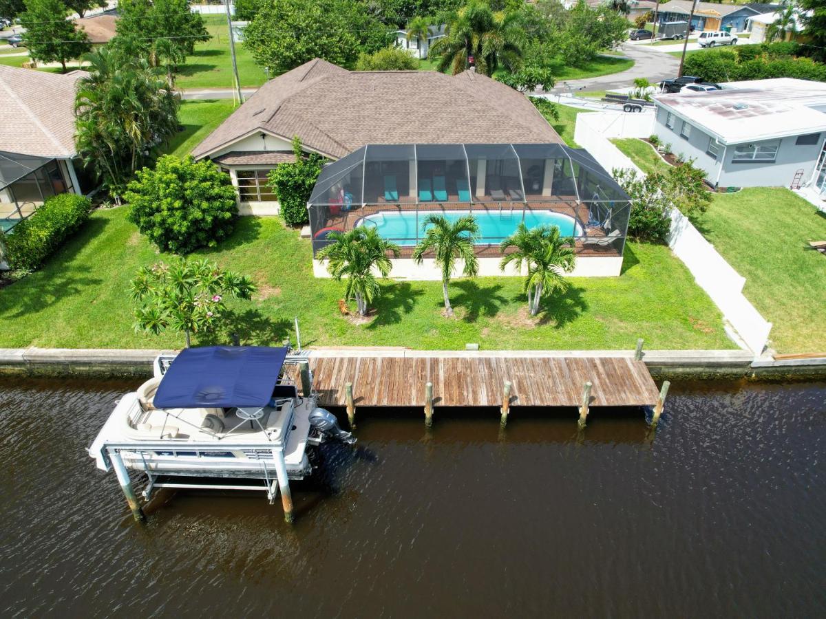 House With A Boatyour Private Waterfront Resort Port Charlotte Bagian luar foto