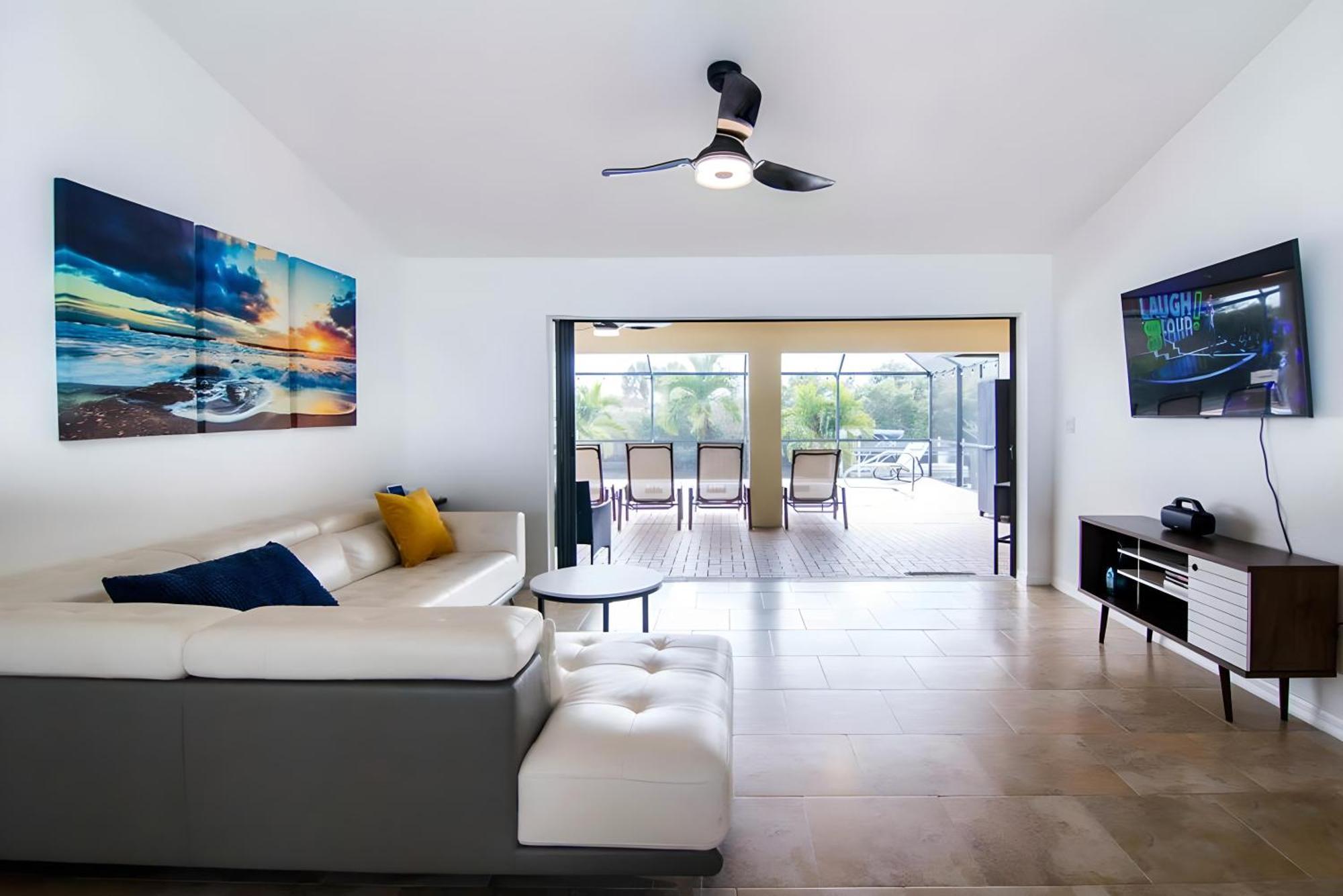 House With A Boatyour Private Waterfront Resort Port Charlotte Bagian luar foto