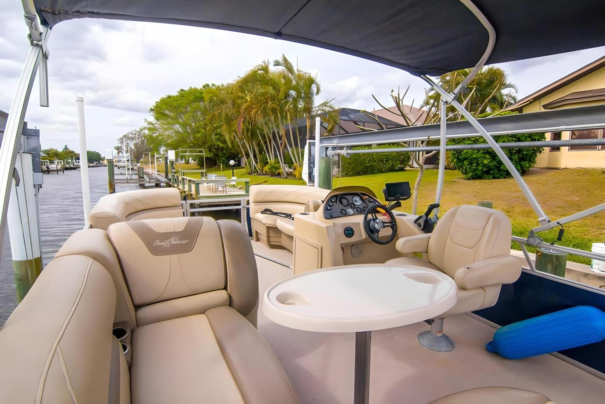 House With A Boatyour Private Waterfront Resort Port Charlotte Bagian luar foto